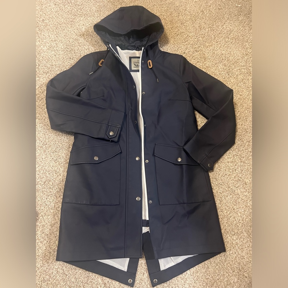 Levi’s Fishtail Macintosh Coat in Navy Blue, Size XS